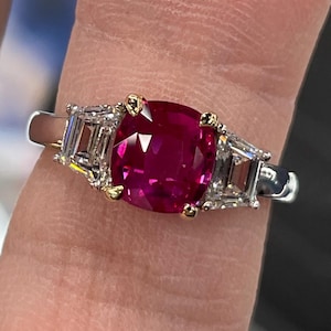 Stunning GIA Certified Unheated 2.2 Ctw Strawberry Red Ruby & E VS Natural Diamond Ring 18K Two Tone Gold