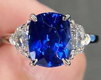 Exceptional GIA 5 Ctw “Royal Blue” Ceylon Sapphires & D VS Diamond Ring Platinum Natural Brand New Statement Engagement