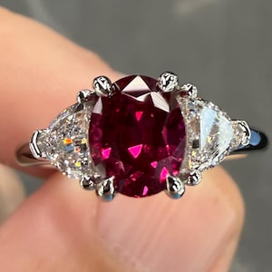 Exceptional GRS Unheated 2.3 Ctw Vivid Red Ruby & D VS natural Diamond Platinum Ring