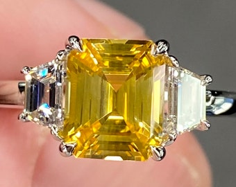 Exceptional 3.8 Ctw Canary Yellow Ceylon Sapphire & F VVS Diamond Platinum Ring