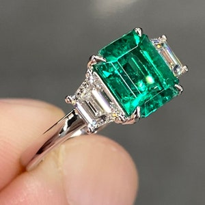 Exceptional AGL No Oil 2.3 Ctw Muzo Colombian Emerald & D VVS Diamond ...