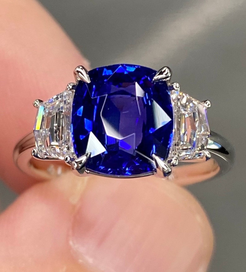 Exceptional Flawless GIA 4.5 Ctw Royal Blue Ceylon Sapphire & - Etsy