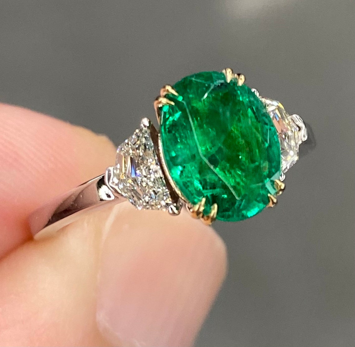 Heirloom 2.8 Ctw Vivid Green Emerald & Diamond Ring 18K Two | Etsy