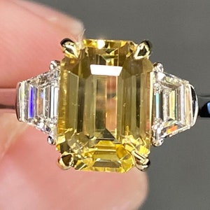 Flawless Unheated 3.7 Ctw Yellow Ceylon Sapphire & VVS Diamond Ring 18K Two Tone Gold Yellow and White