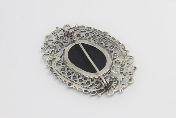 Victorian Oval Onyx Silver Brooch - image 5