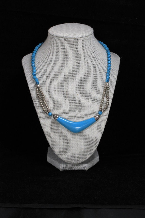 Turquoise and Silver beaded Necklace with a Turquo
