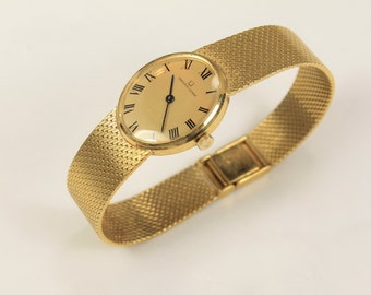 18K Yellow Gold Vintage Ladies Bracelet Dress Watch by Universial Geneve "Classic"