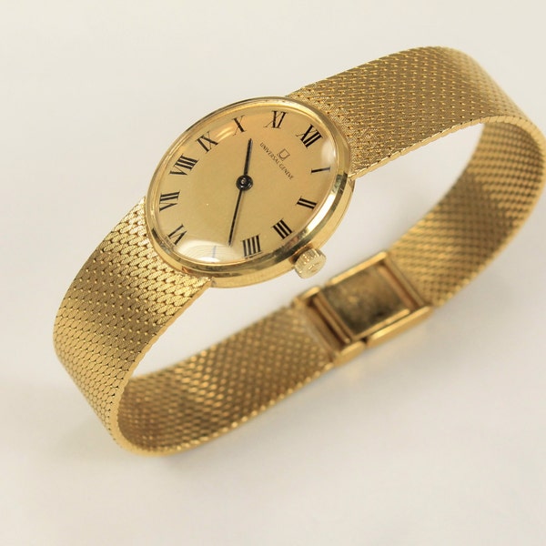 18K Yellow Gold Vintage Ladies Bracelet Dress Watch by Universial Geneve "Classic"