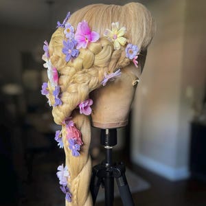 オーロラ姫　仮装　ウィッグ　Fairlytale wigs フェアリーテール Aurora Custom Wig – Fairytale Wigs