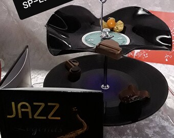 Etagere made of records, handle made of spoon with keynote, decoration, tray, upcycling, unique