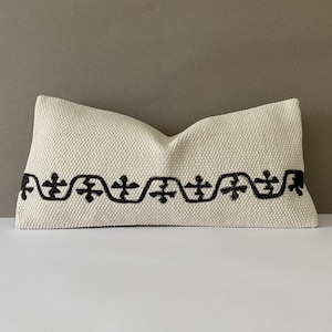 Decorative Pillow, 12x24 Kilim Pillow, Turkish Kilim Pillow, Black And White Pillow, Striped Pillow, Home Decor, Farmhouse Pillow, Beeding