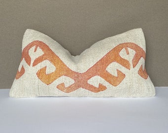 Decoratief kussen, handgemaakt, hennepkussensloop, kussenhoes geverfd hennep, 12 x 24 inch, 60 x 30 cm, kussensloop. Woondecoratiekussen, kelimkussen