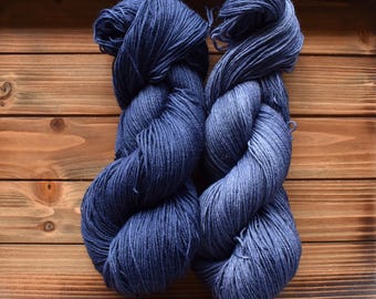 Starry Night: Purplish Blue Hand-dyed Merino Wool Yarn. Dark Periwinkle. Tonal purple blue yarn. Midnight. Semi-solid yarn.