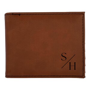 Cartera minimalista con monograma: cartera de cuero vegano con iniciales personalizadas para él. Regalo para el Día del Padre. Regalo personalizado para abuelos, papás y abuelos.