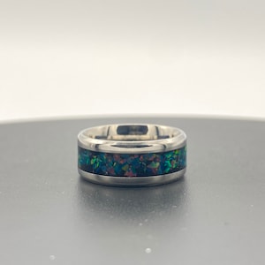 Sz.7 titanium opal ring