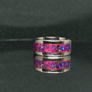 Sz.5.75 Pink glow titanium opal ring