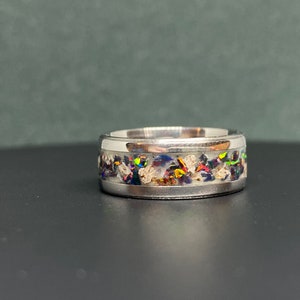 Sz.8 titanium dino bone opal glow ring