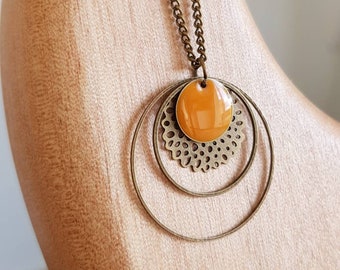 Bronze and round color flower necklace