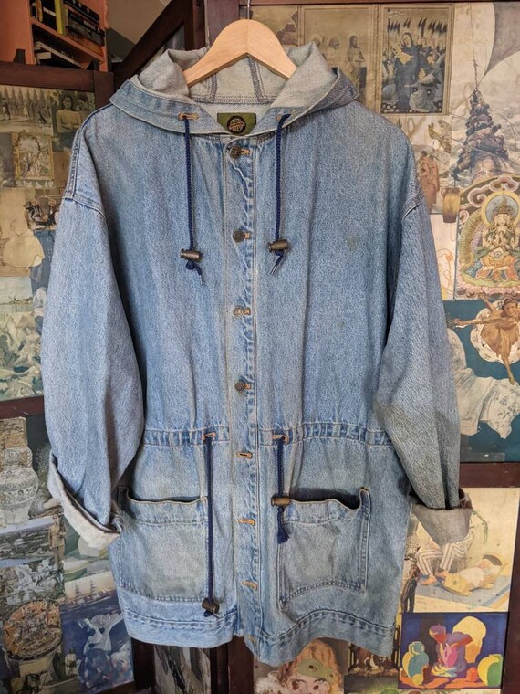 Vintage 90s Ash Creek Light Wash Denim Button Up Shirt