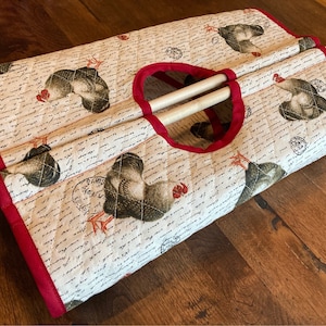 Casserole Carrier--Barnyard Chickens