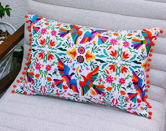 Lumbar pillow cover mexican pompoms, otomí, mexican cushion, decorative cushions, baby room, mexican decoration, mexican otomí style