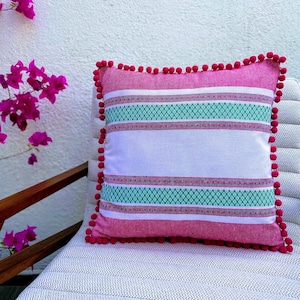 Mexican Handwoven pillow cover with cotton threads, Mexican throw pillow, Mexican style decorative, Mexican pillow, mexican embroidered