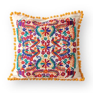 Funda de almohada mexicana con bordado estilo otomí cojín con bordado mexicano perfecto para decoración de espacios con estilo mexicano