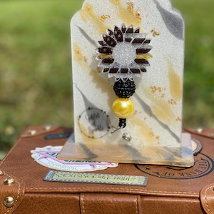 Dispatcher - 911 Dispatcher- Dispatch - 911 - Thin Yellow Line - Sunflower - Badge Reel - Glitter Badge Reel - Custom Badge Reel