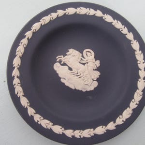 Porta-trecos Wedgewood Jasperware em azul escuro