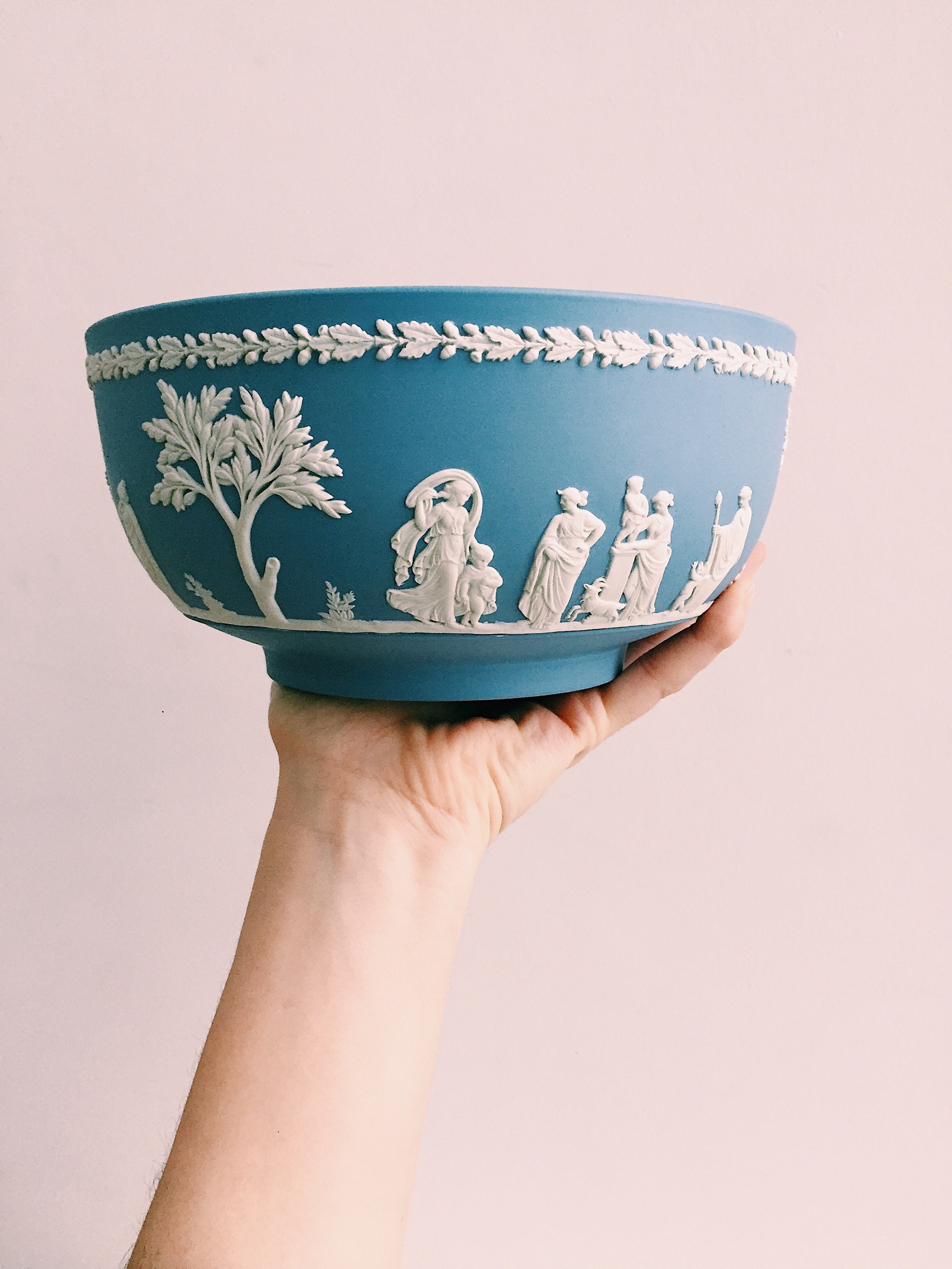 Wedgwood Jasperware Bol de Fruits Bleu Pâle