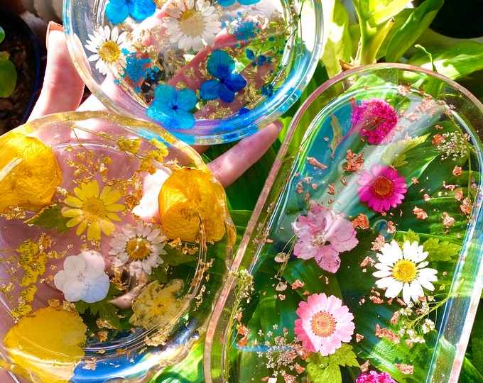 Resin Trinket Dish With Pressed Flowers Flower Resin Dish Etsy
