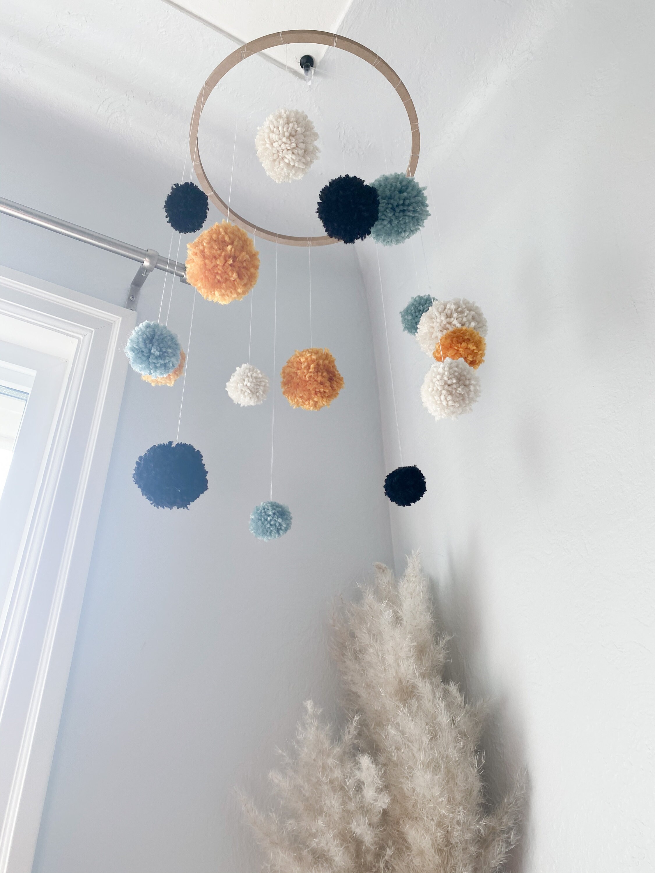 Custom Pompom Mobile / Crib Hanging / Ceiling Hanging - Etsy display picture 1