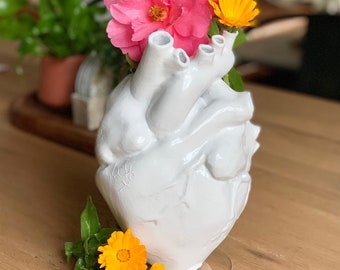 Custom Made Anatomical Heart Vase - Dry Flower Vase Heart - Flower Vase Ceramic Look - Vase for Flowers Sculpture - Plant Pot