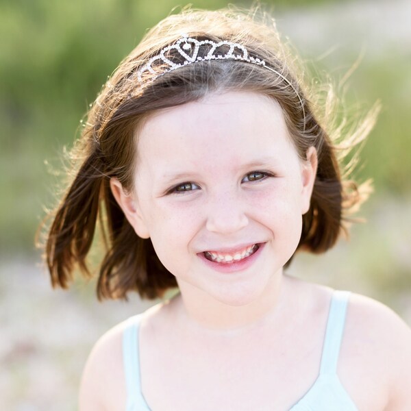 Elegant Tiara for Flower Girl main image 1