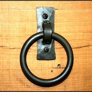 Rustikaler Ziehring aus Eisen