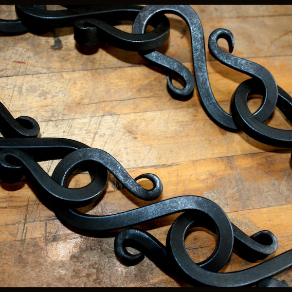 decorative chain hand forged (1/4" square)