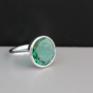 Emerald Quartz Ring , Sterling Silver Ring, Gemstone Ring, Birthstone Ring, Handmade Ring, Statement Ring, Dainty Ring, Gift For Mom