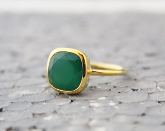 Green colour hotsell gold ring