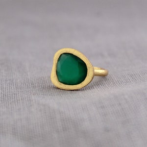 Green Onyx Ring ,Gemstone Ring, December Birthstone, Gift For Her, Handmade Ring, Statement Ring, Engagement Ring, dainty ring,cocktail ring