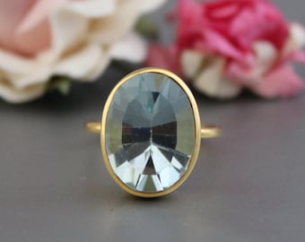 Anello fatto a mano con topazio blu: pietra preziosa in argento sterling 925 - Italia Anello fatto a mano con topazio blu: pietra preziosa in argento sterling 925 - Italia