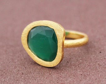 Handmade Green Onyx Ring: Textured Band, Bohemian Jewelry gift for her