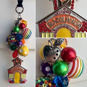 Amuleto para espejo retrovisor de automóvil o clip para cartera, bolso, cordón • COLGANTE DE ESCUELA Cuentas acrílicas Maestro de escuela Ayudante de estudiante Clase