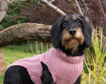 Cable knit Dachshund Jumper (pink)