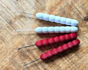 Fine gauge latch hook tool • 3D printed handle with extra grip • Mini latch hook for fine gauge machines
