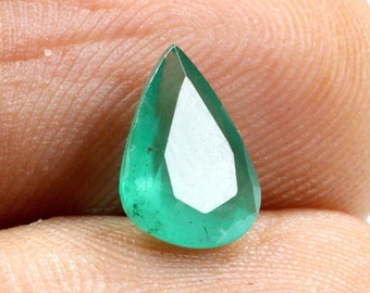 Zambian Emerald Faceted Pear Shape Emerald Pendant Size Loose Stone Natural Green Emerald Jewelry Supplies 1.20 CRT 9x7mm