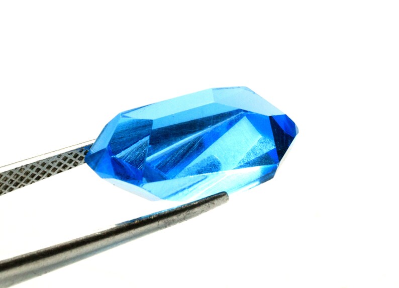 Natural Swiss Blue Topaz Rough Gemstone Blue Topaz Raw Loose Gemstone Pendant Size Blue Topaz Gemstone 16x9x7 MM 11.50 Carat