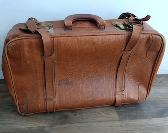 Vintage genuine  leather medium size travel suitcase bag luggage (Germany 1950-60s)
