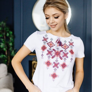 Traditionelle Ukrainische Gestickte Kreuzstich Shirt Vyshyvanka Boho-Stil für Frauen