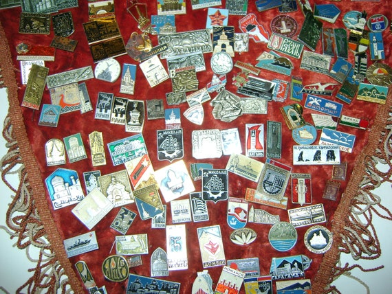 Set of soviet enamel badges and pins (coats of ar… - image 5