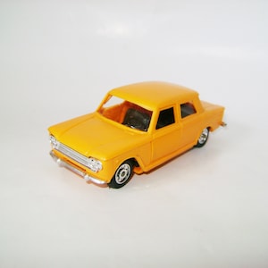Fiat 1500 Very rare Collectible plastic car model scale 1/43 (Krugozor USSR 1980s) Mebetoys A2 remake